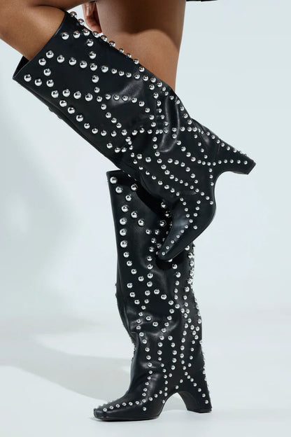 BLACK EMBELLISHED BOOT